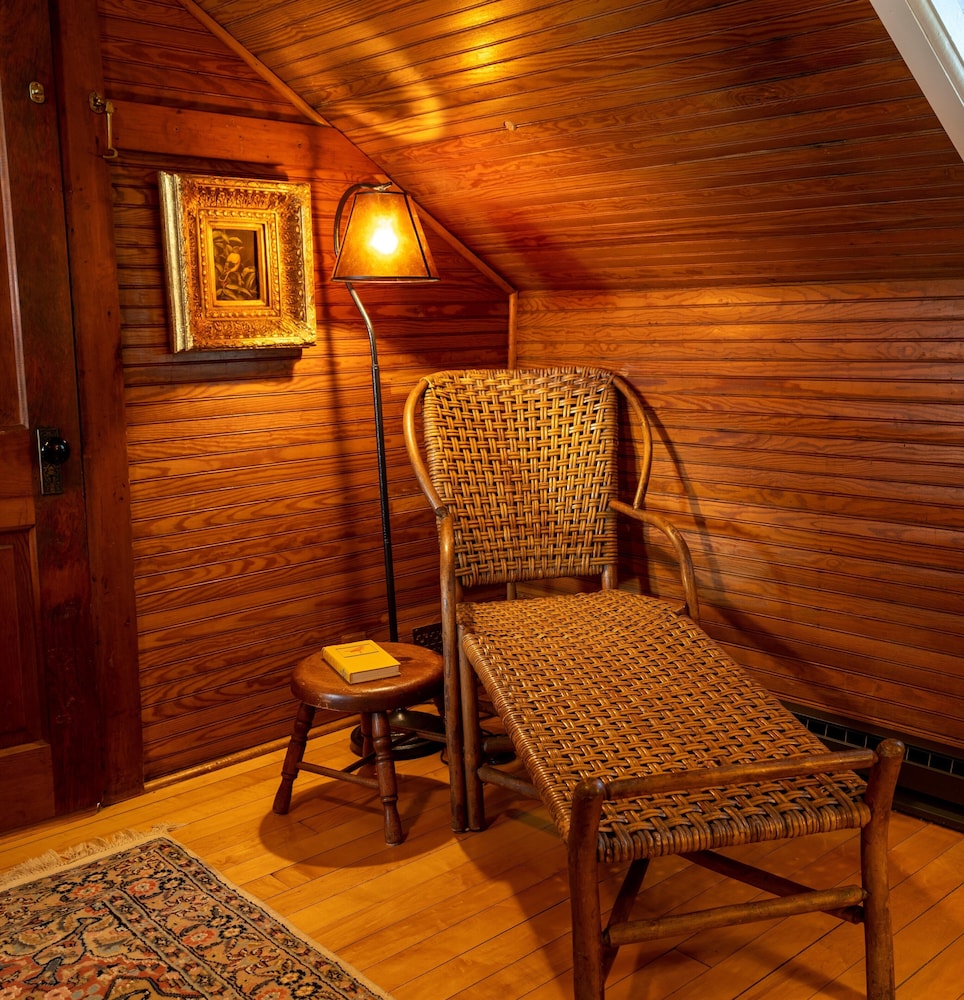 Lake Placid Stagecoach Inn 20/49
