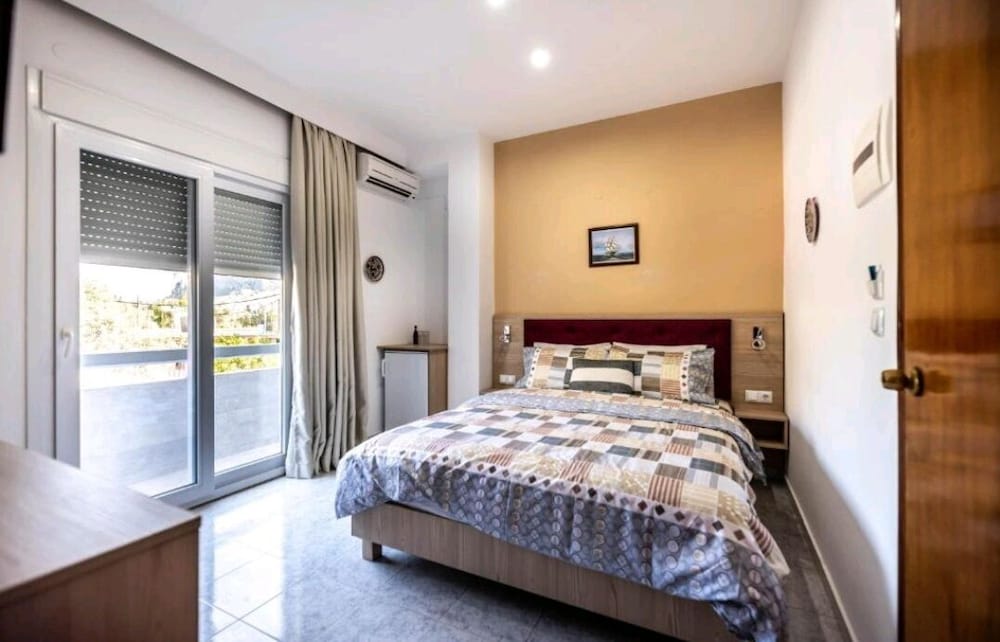 MINI, SUITE, GARDEN VIEW