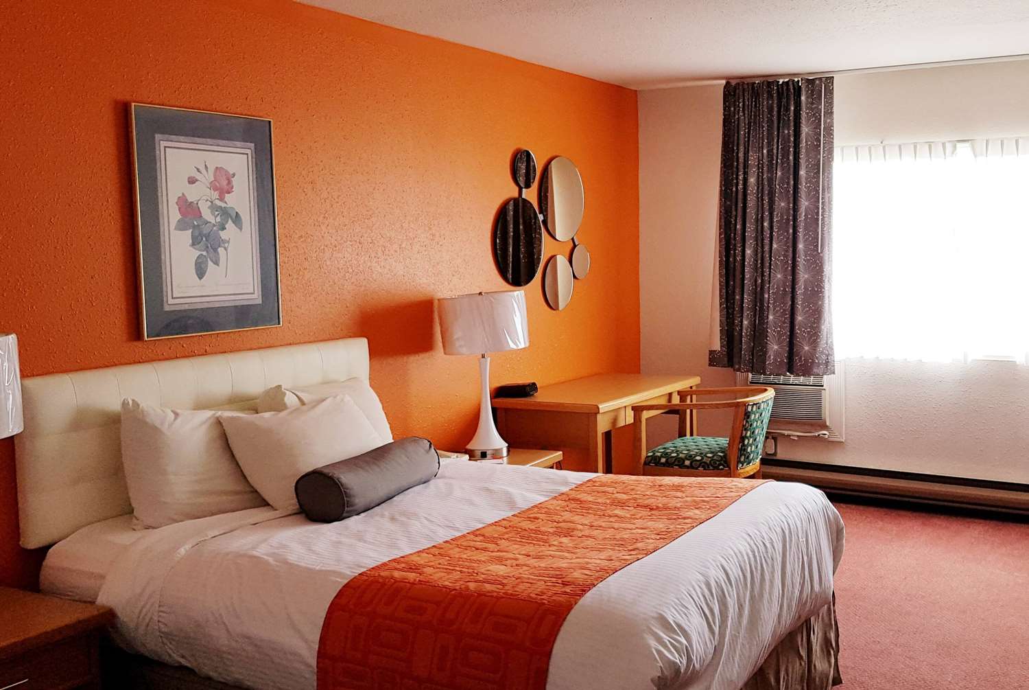Howard Johnson By Wyndham Fort St John 4/14
