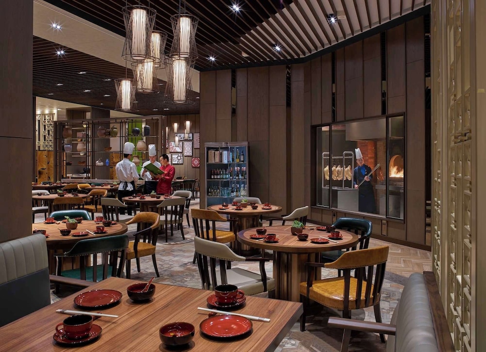 restaurant cafeteria