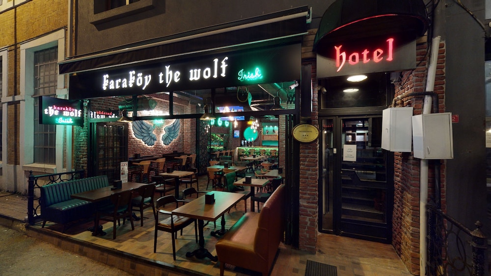 The Wolf Hotel 21/46