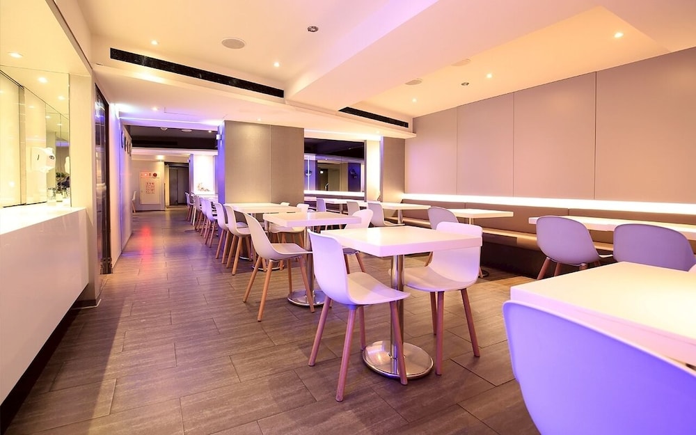 CityInn Hotel Plus Taichung Station Branch 61/73