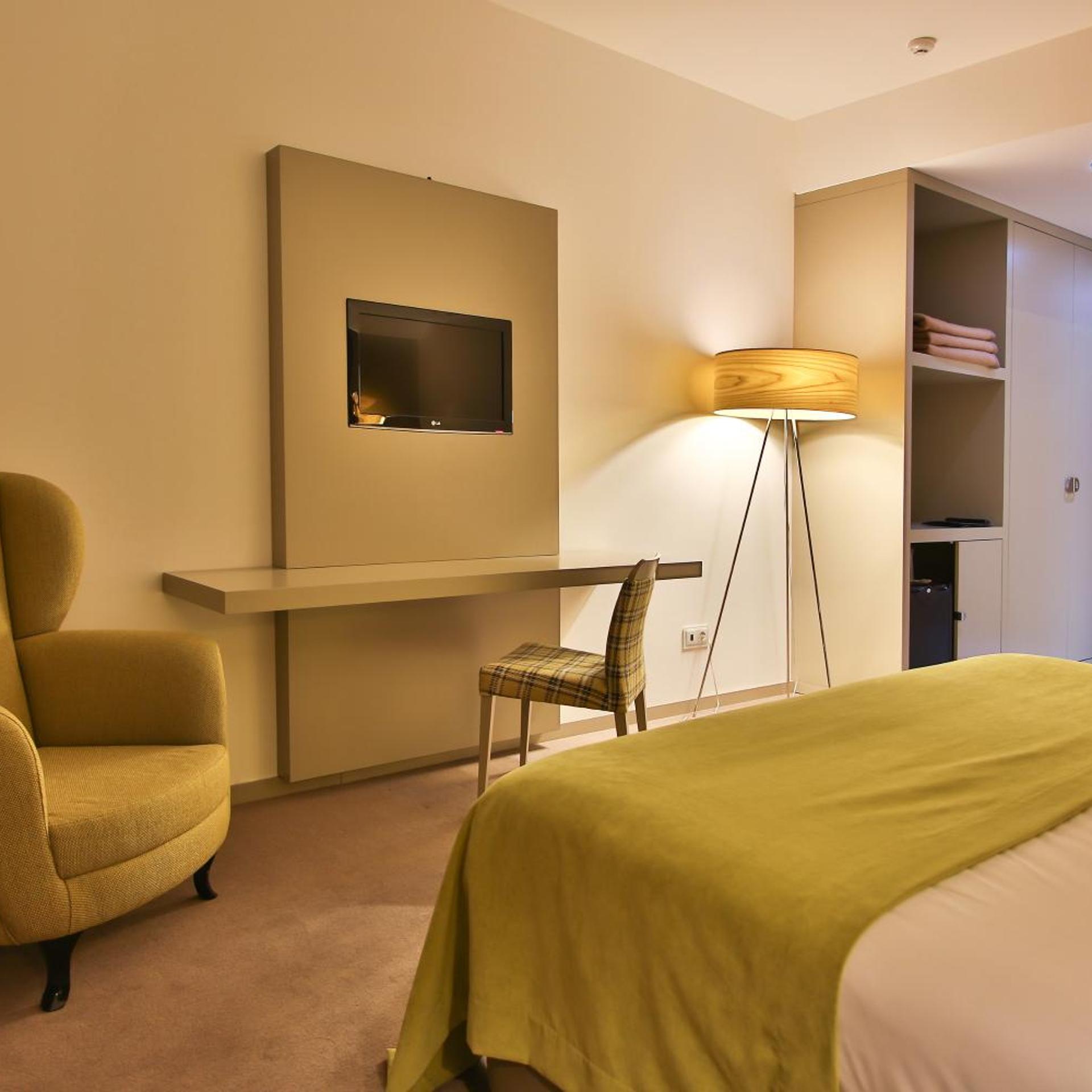 غرفة بسرير مزدوج أو سريرين منفصلين بإطلالة على النهر بشرفة، Delfim Douro Hotel 9/10