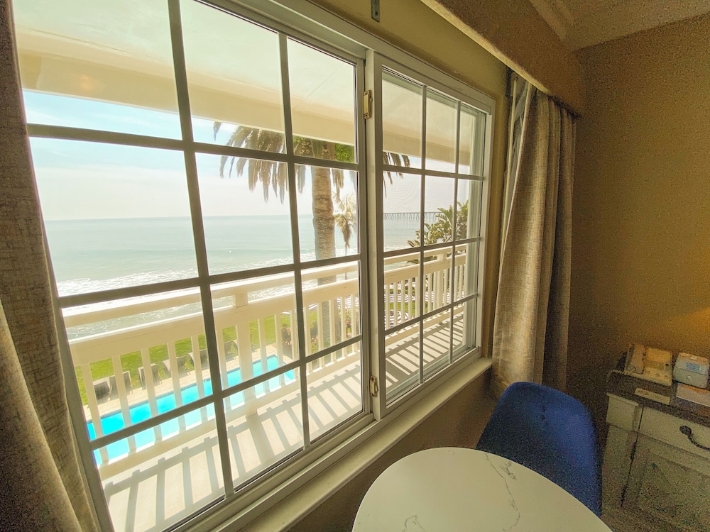 Cliff House Inn 56/71