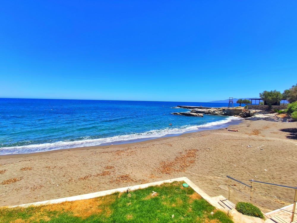 Thalia Deco City and Beach Hotel 42/48