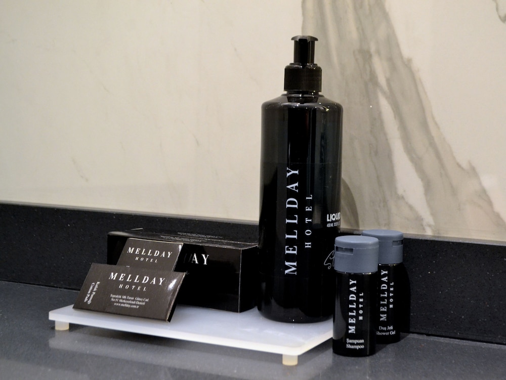 Mellday Hotel 8/39