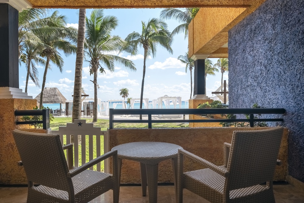 Iberostar Waves Tucan 35/47