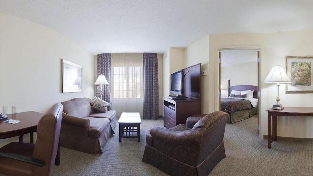 Staybridge Suites Fort Wayne 40/59