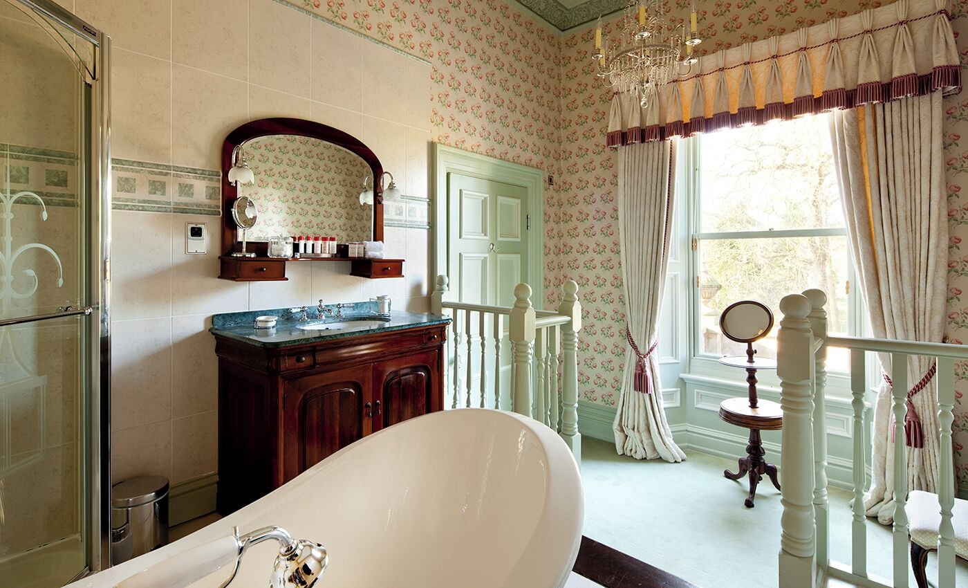 Four Poster, Suite, King Bed
