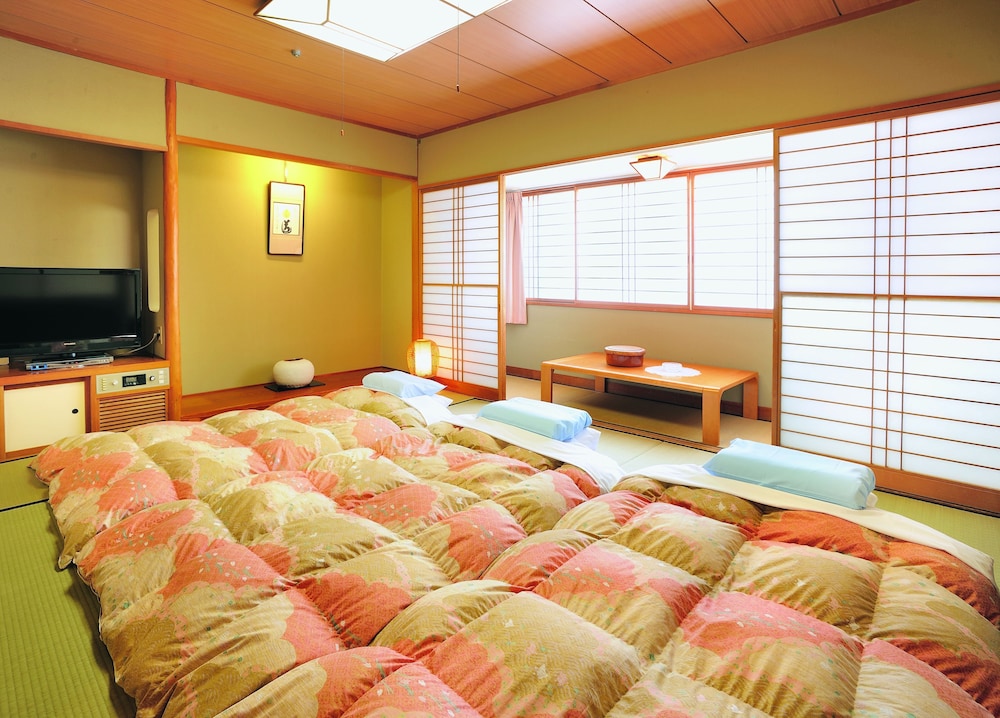 Bandai Silver Hotel 54/58