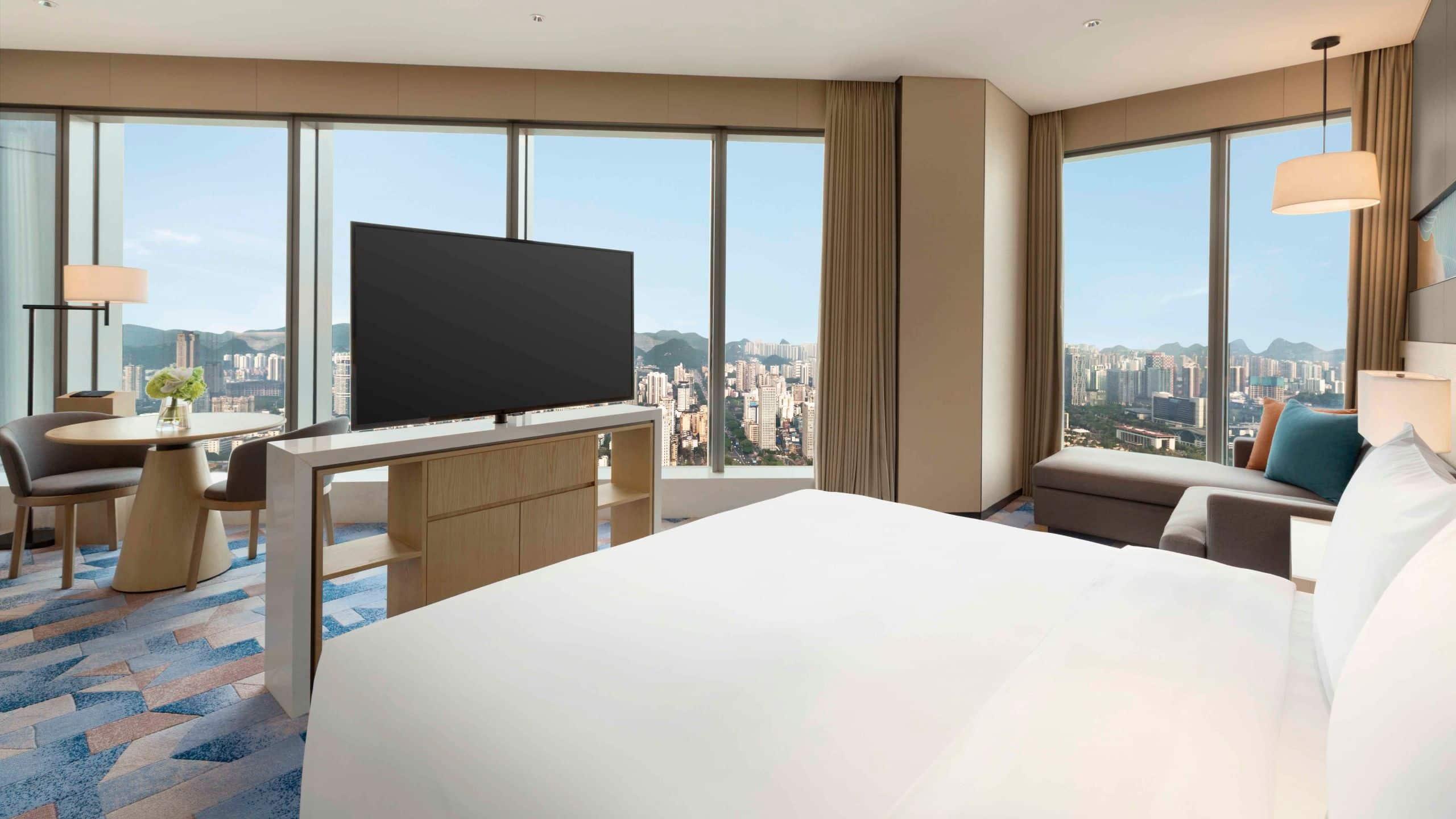 Specialty, King Bed