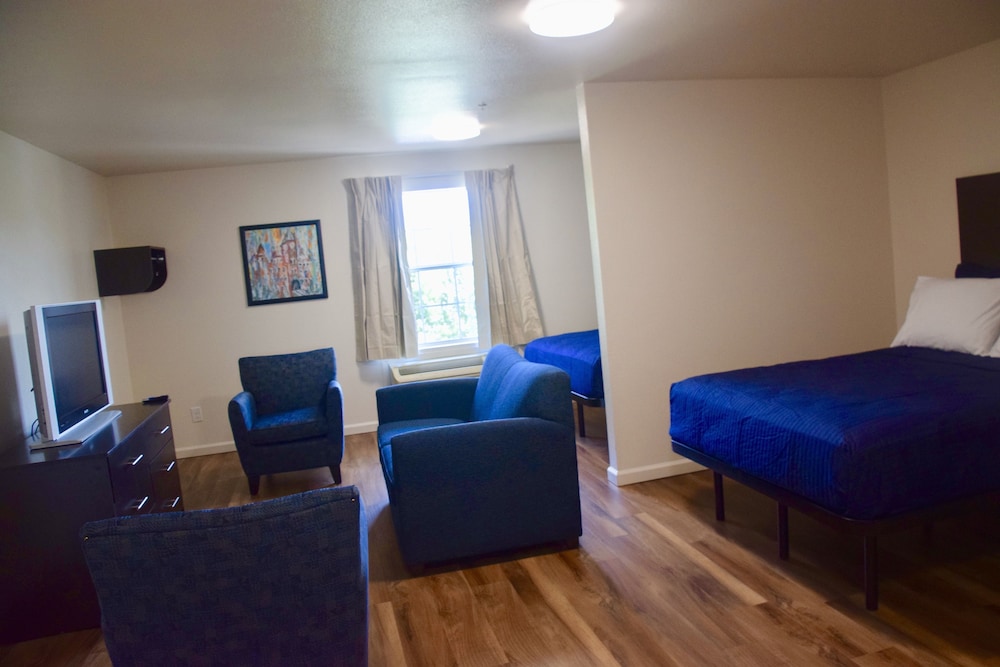Stay Plus Extended Stay Suites 9/10