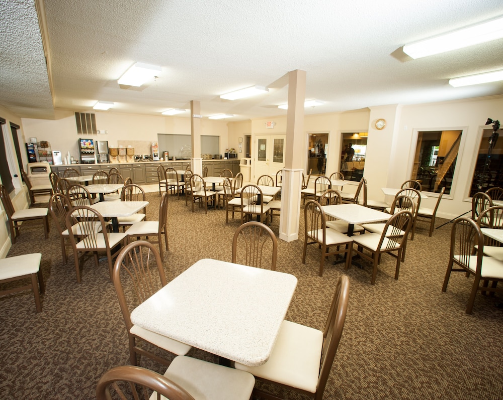 Northfield Inn Suites Conference Center 54/63
