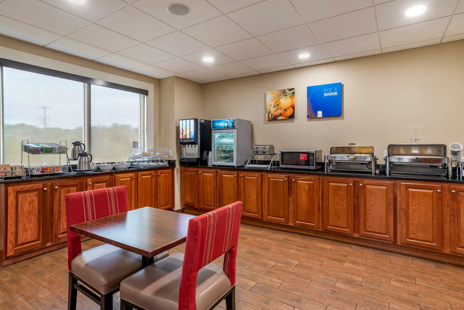 Comfort Suites Niceville Near Elgin Air Force Base 34/61