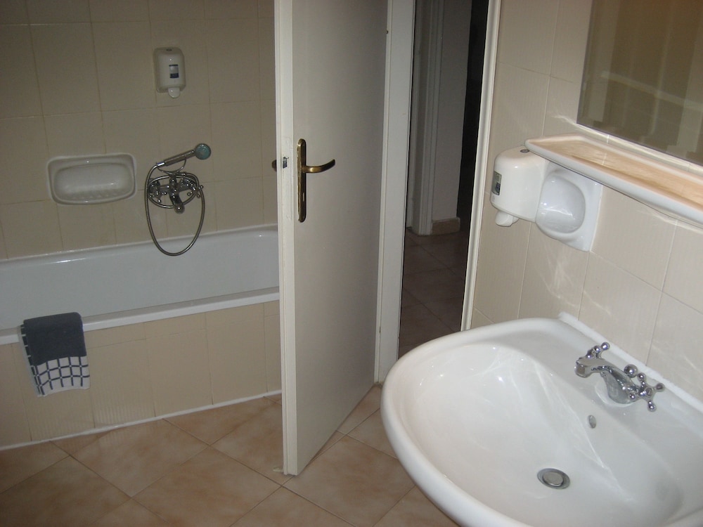Kyveli Apartments 49/50