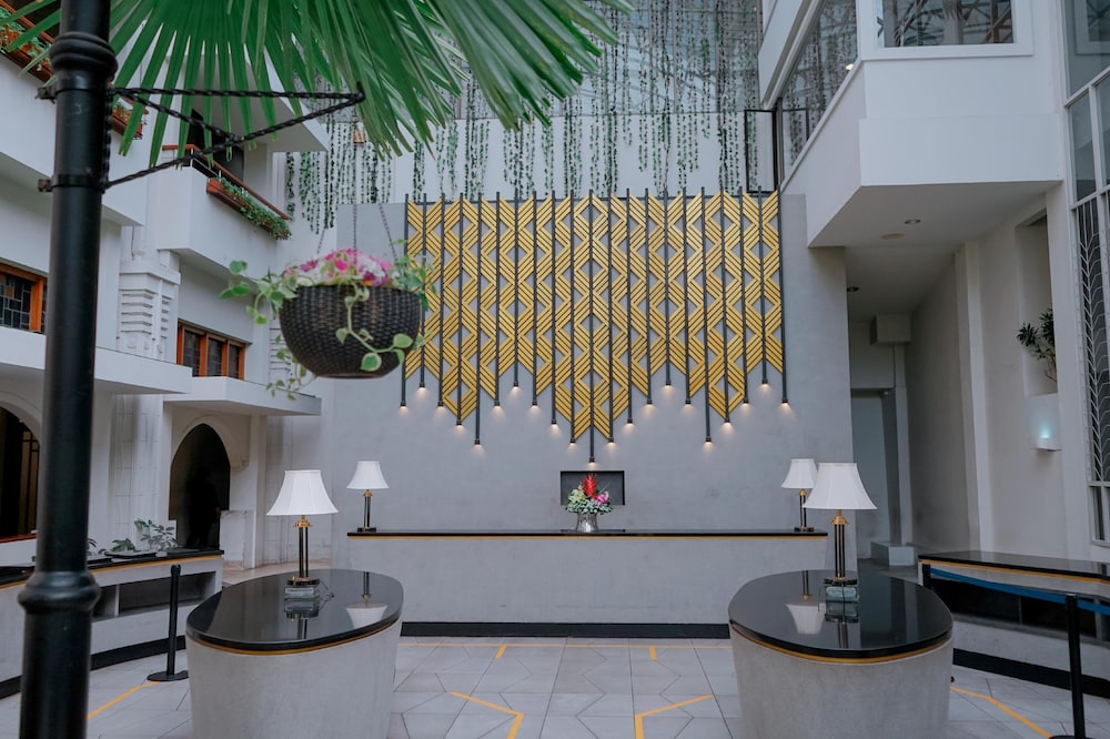 Savoy Homann Bandung 14/61