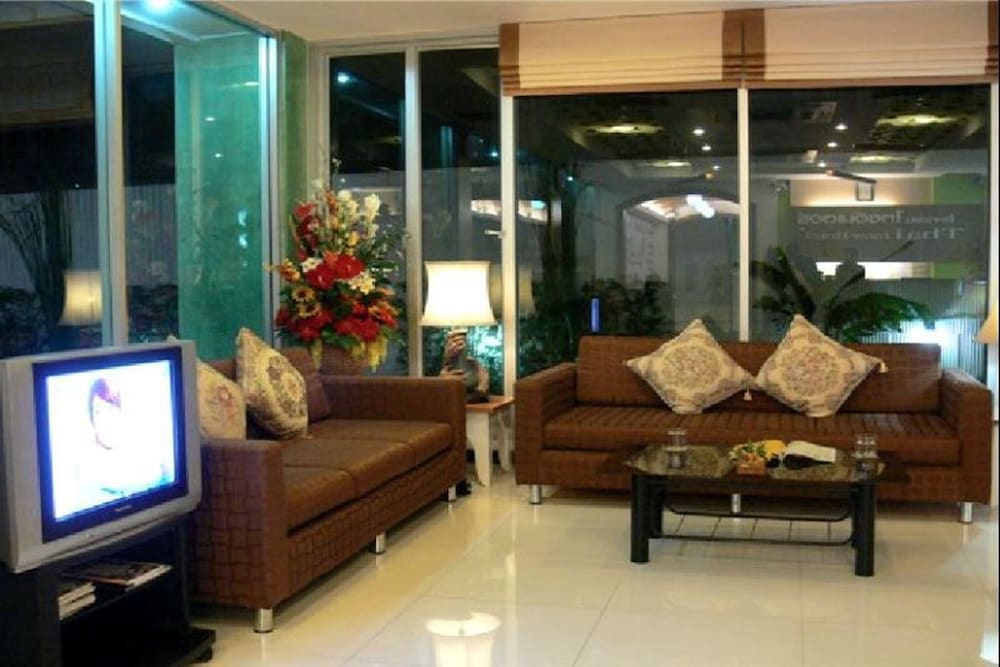 Thai Inter Hotel 11/18