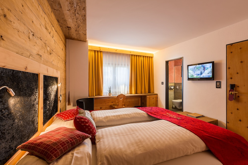 Nolda Hotel 32/69