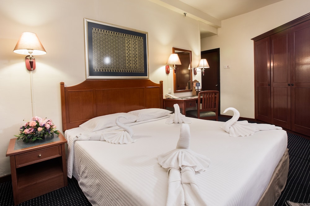 PERIWINKLE FAMILY SUITE