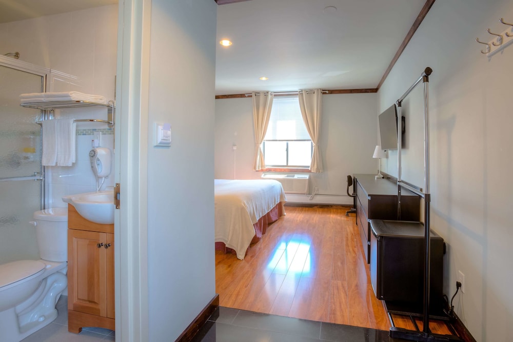 Lic Hotel 13/46