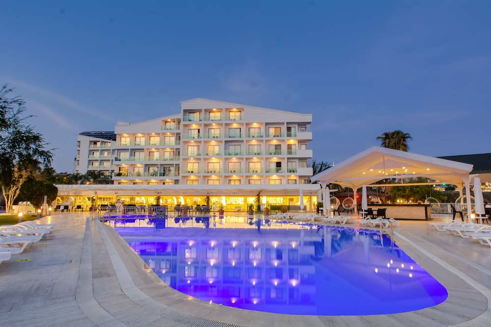 Falcon Hotel in ANTALYA
