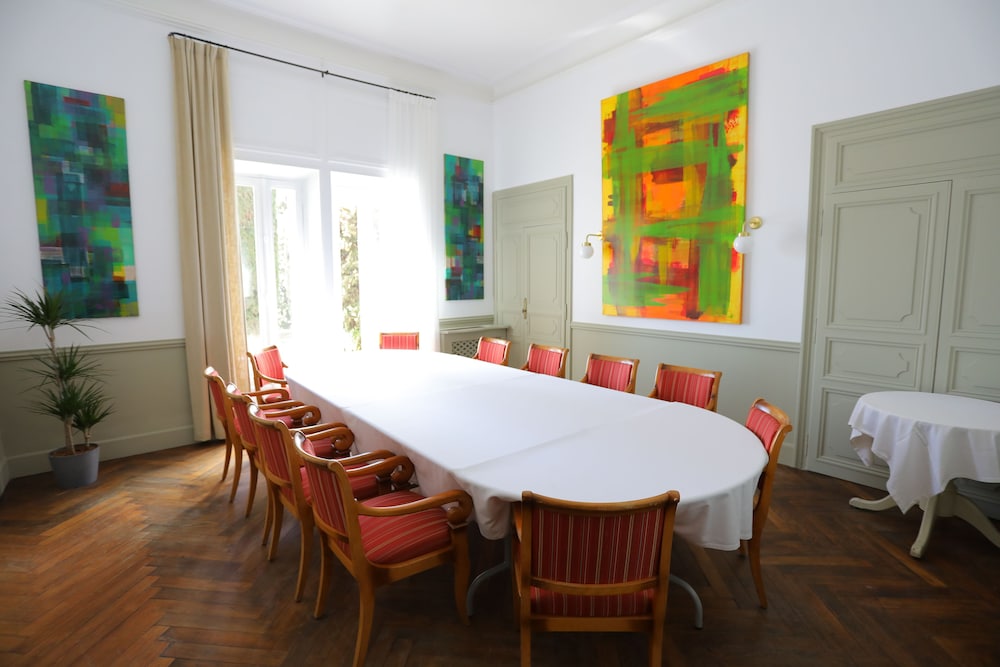 Host Du Chateau Des Fines Roches 10/40