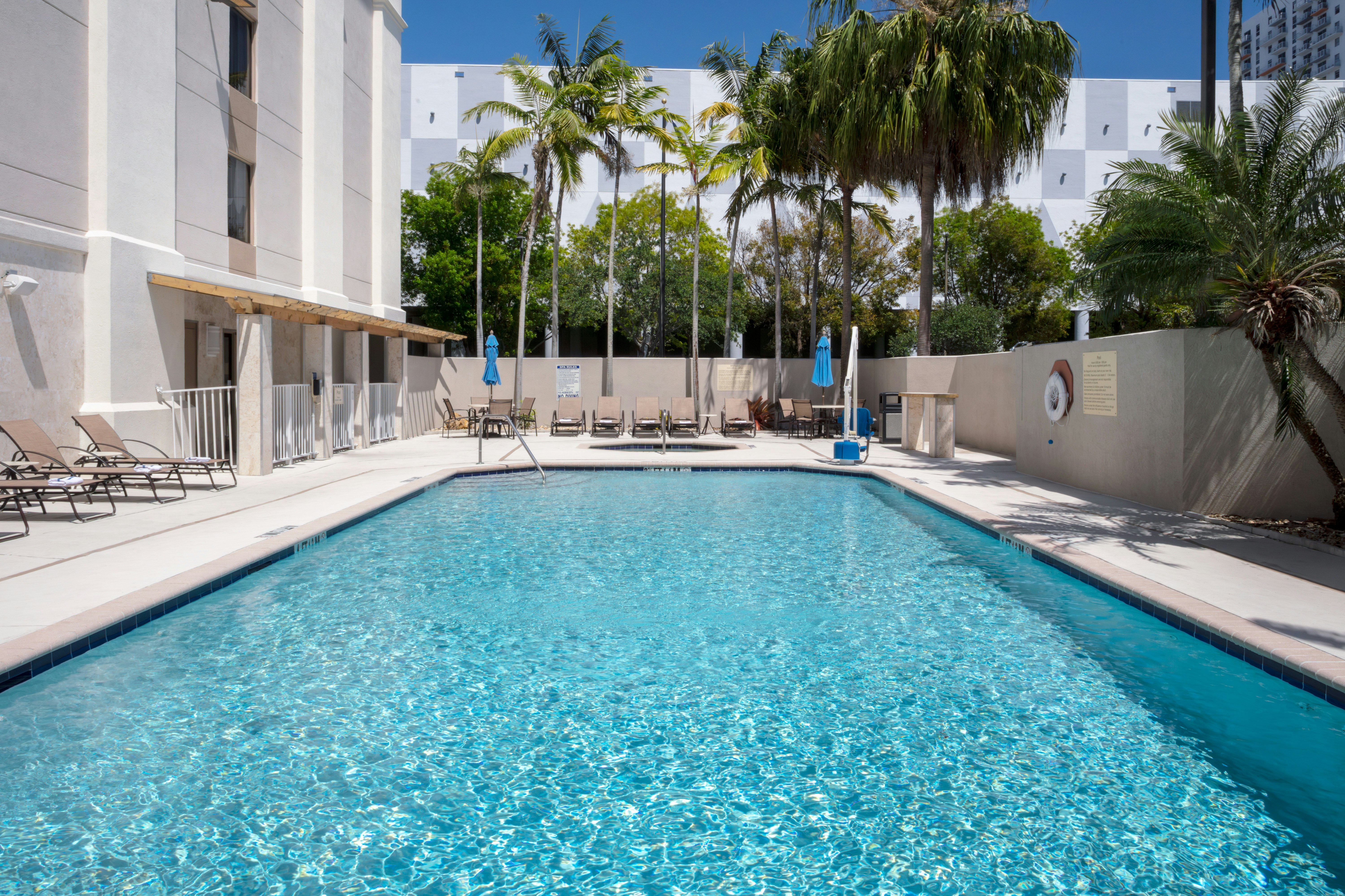 Hampton Inn Miami Dadeland 42/43