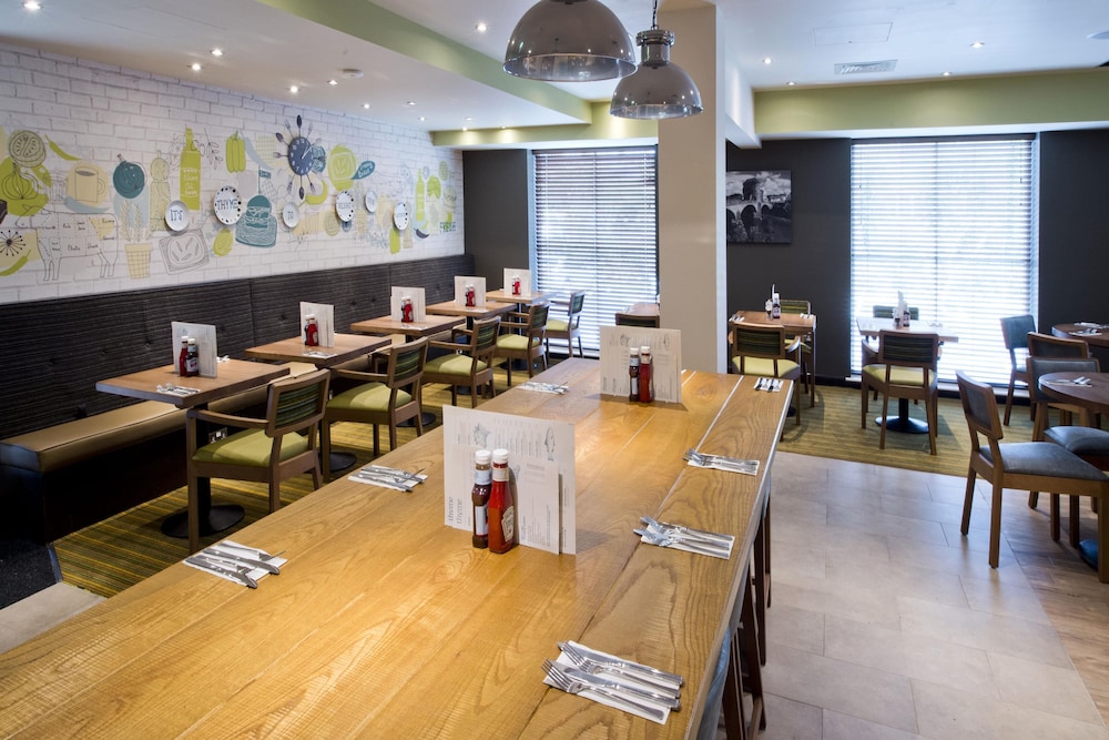 Premier Inn Monmouth 21/33