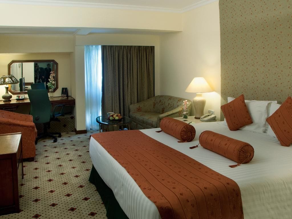 جناح تنفيذي بسرير كينج، Avari Hotel Lahore 2/6