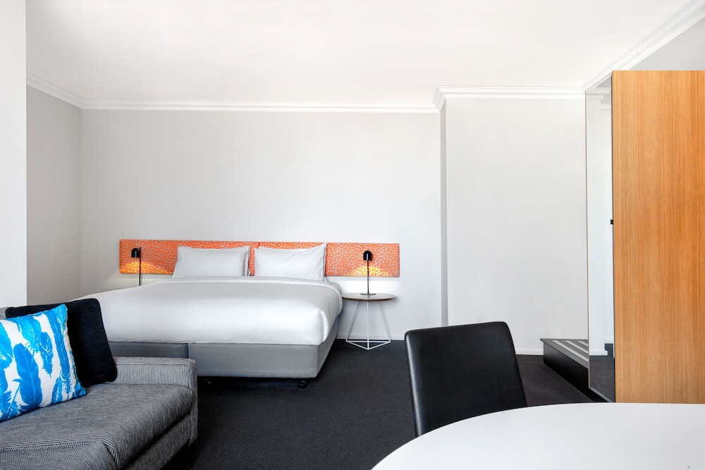 Oaks Perth Hotel 17/61
