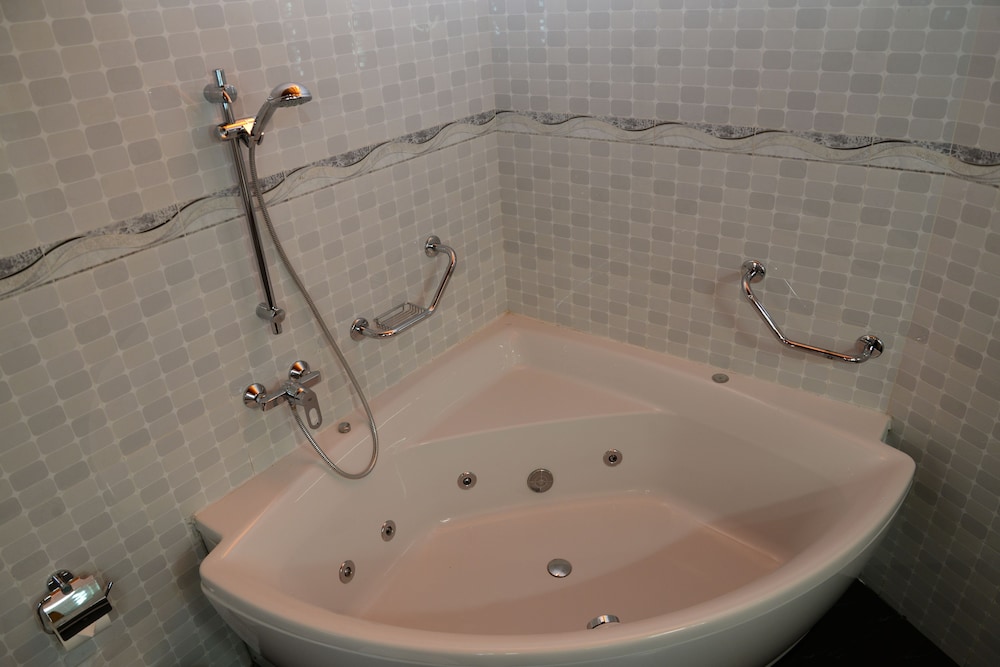 Hotel Sudu Araliya 25/69