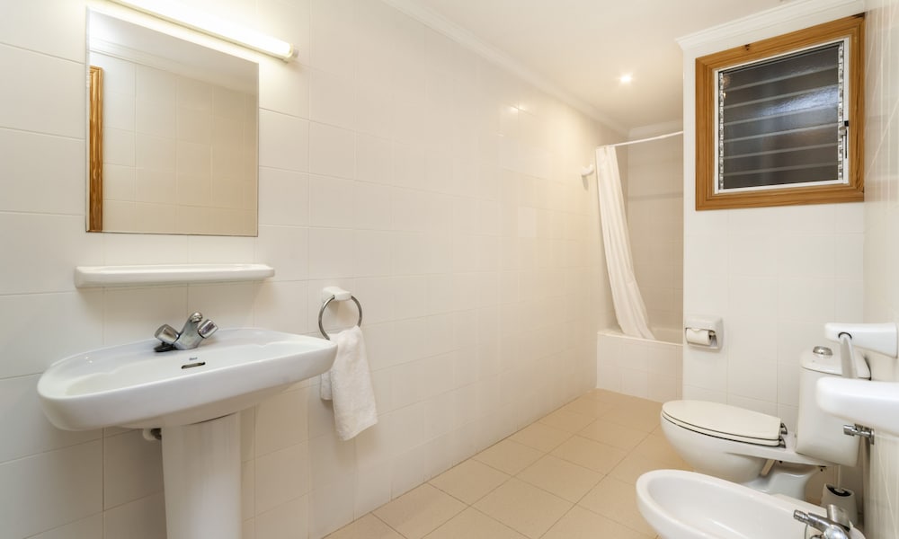 Charlys Apartamentos 25/28