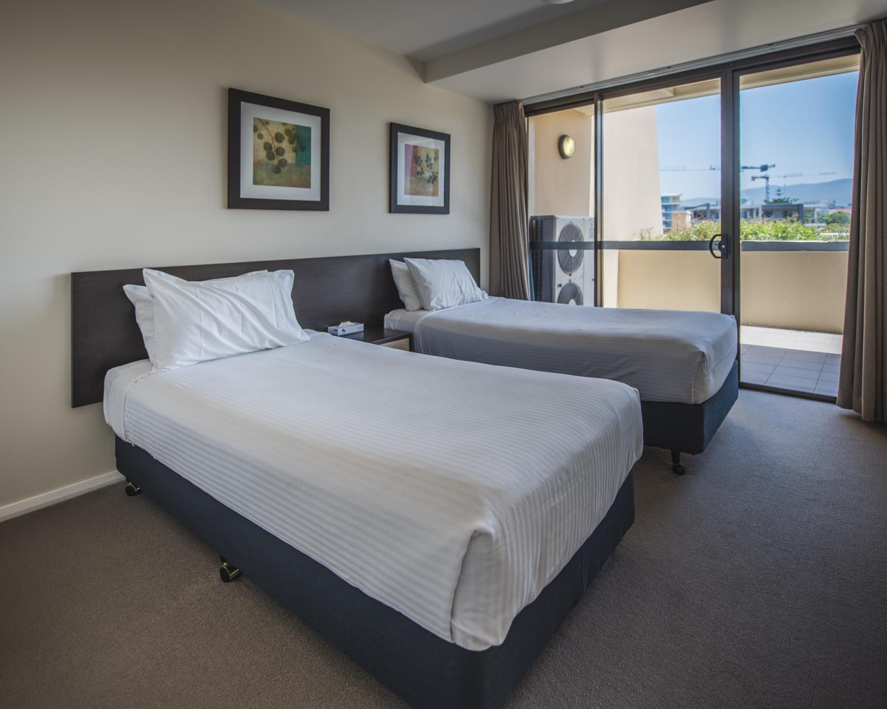 2 Bedrooms, Apartment
