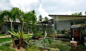 The Gleam Resort 4/29