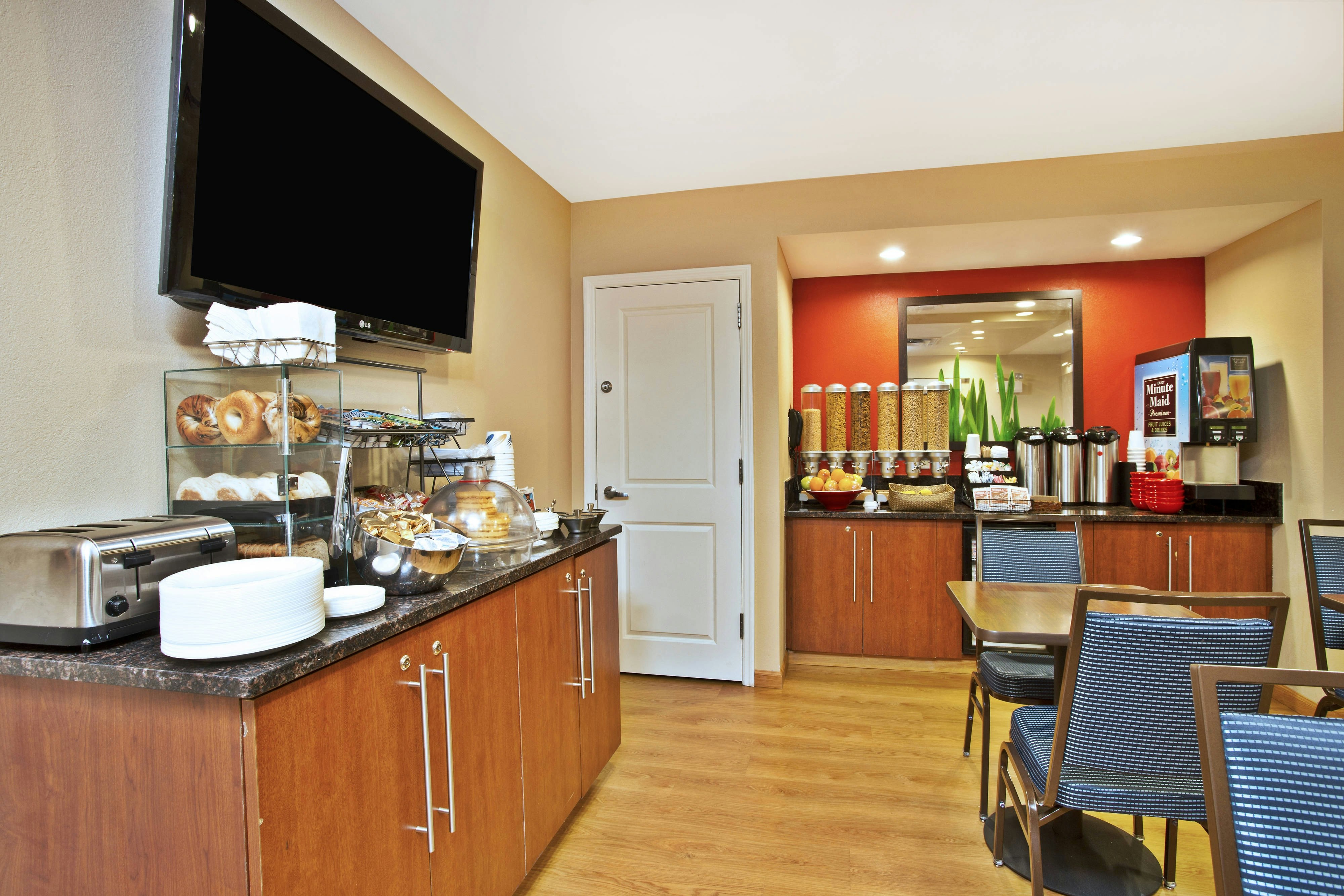 TownePlace Suites Republic Airport Long Island/Farmingdale 30/37
