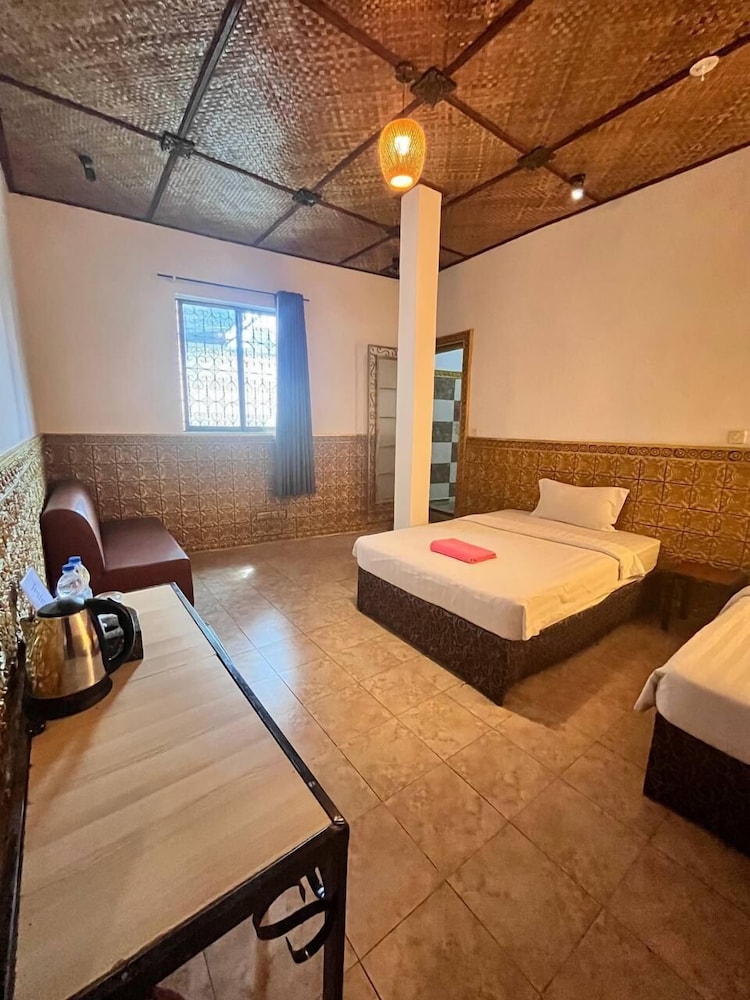 Le Grand Palais Boutique Hotel 79/100