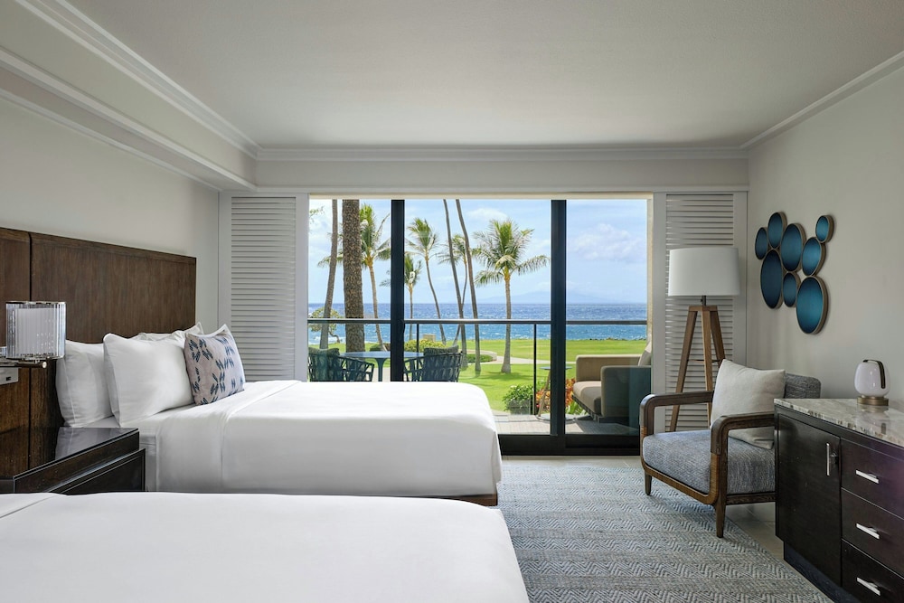 PREMIUM, 2 QUEEN BEDS, OCEAN VIEW, BALCONY