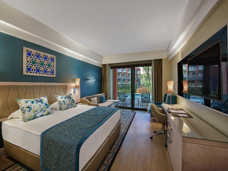 Swim Up, Deluxe, Double Bed