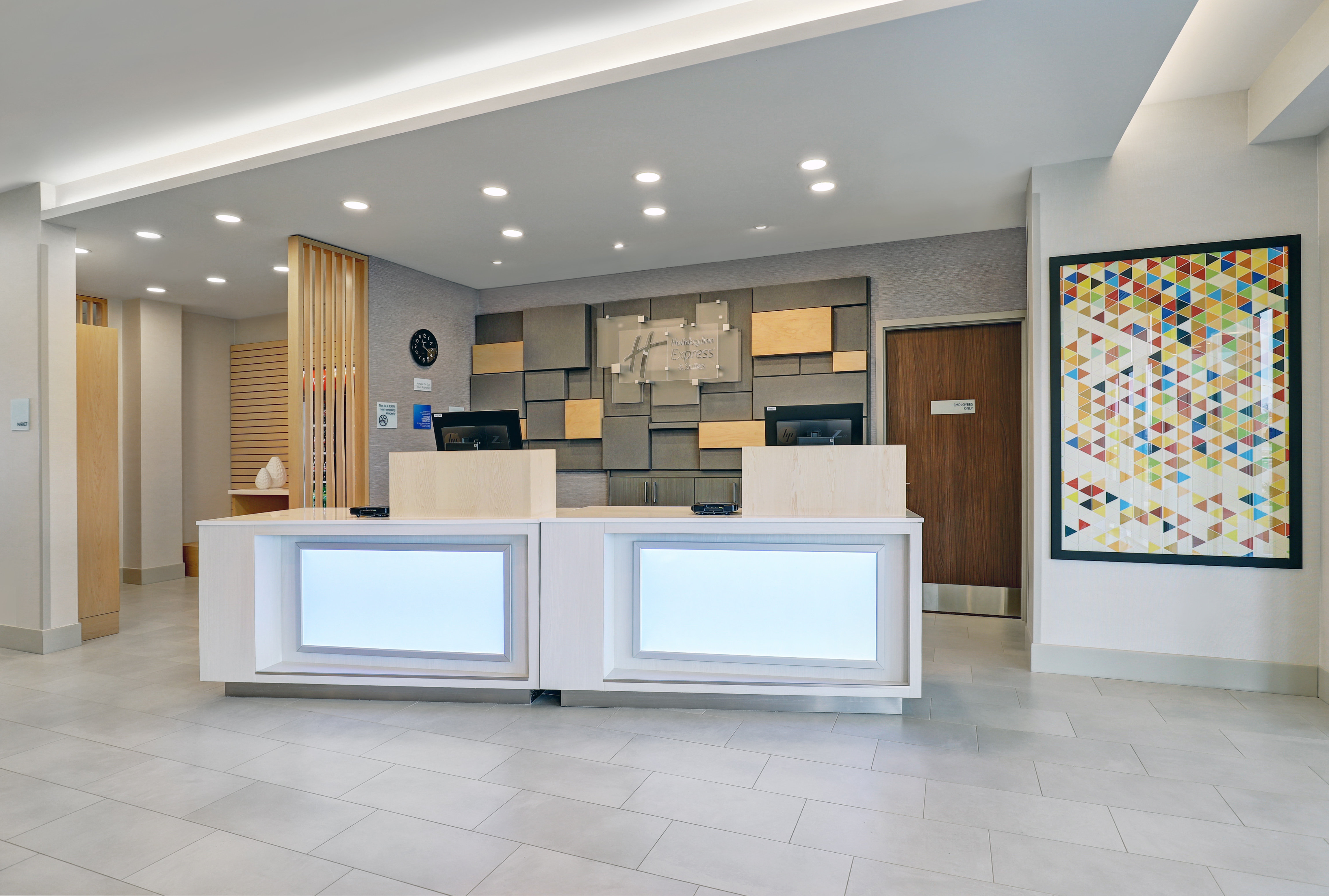 Holiday Inn Express And Suites Port Elgin 3/50