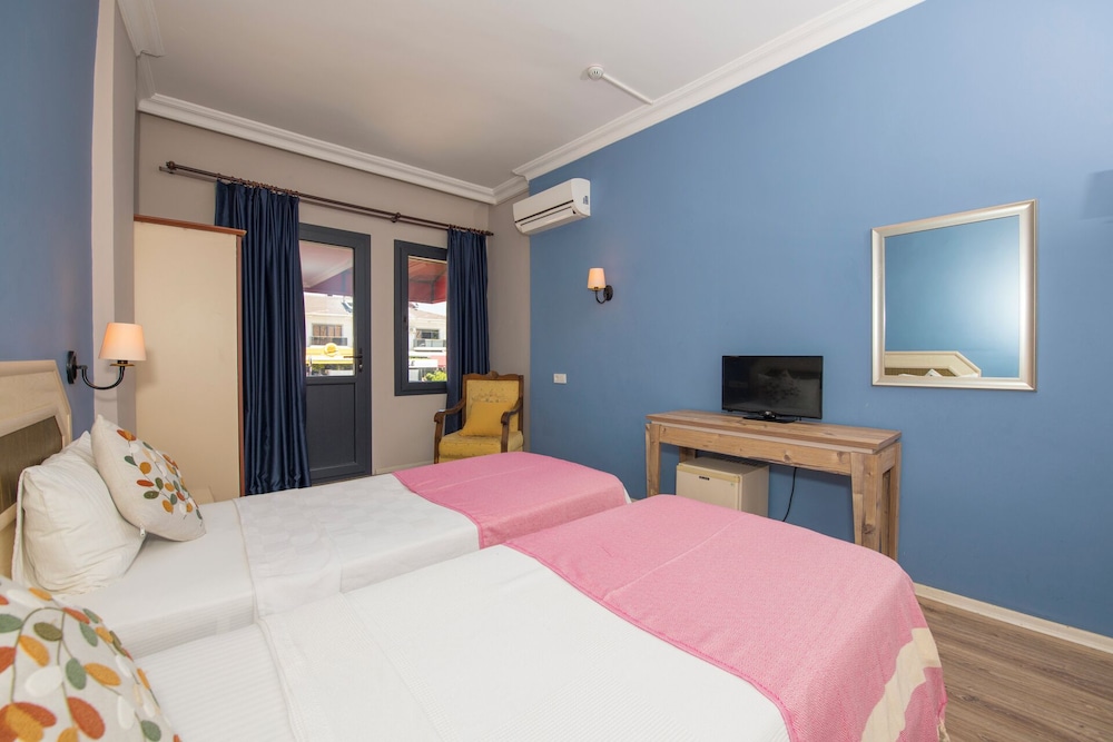 Akkent Garden Hotel 23/63