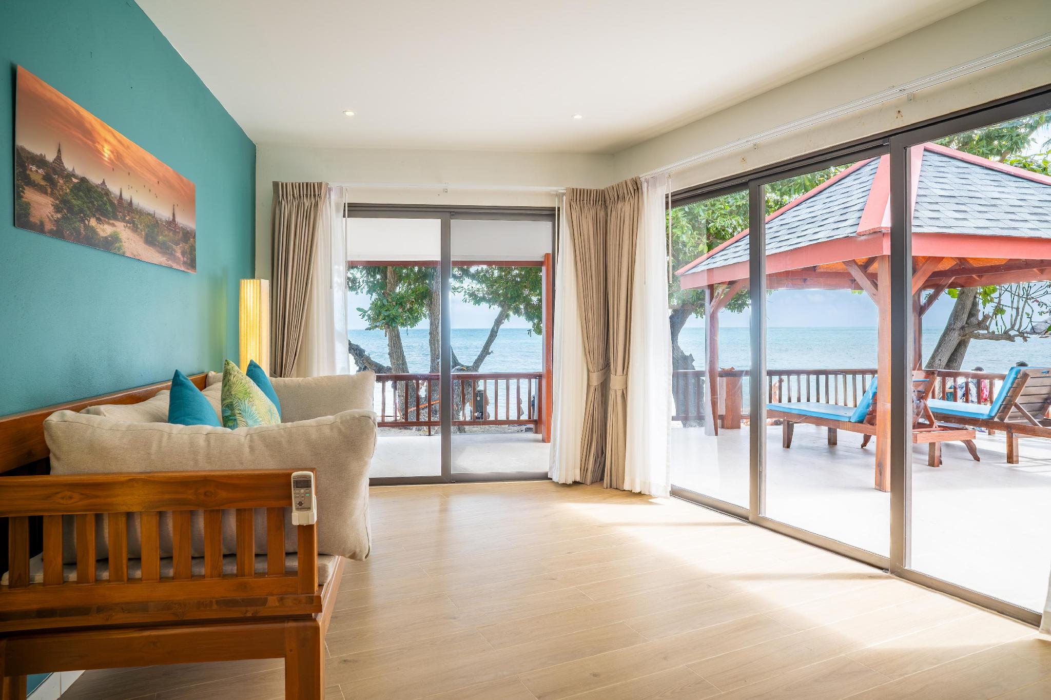 Suite, Beach Front