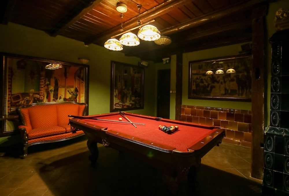 swimming pool spa