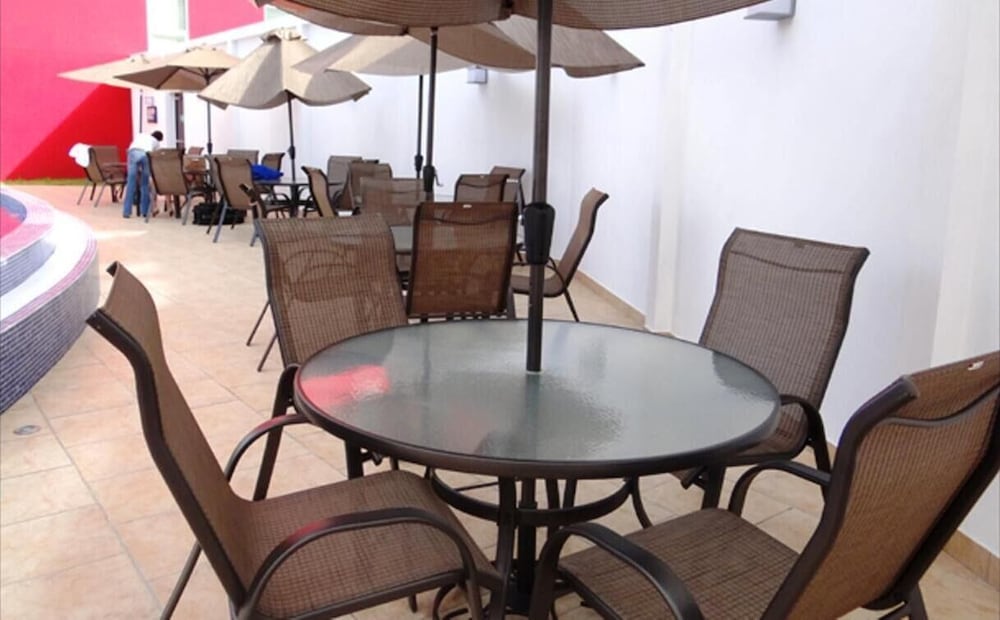 restaurant-cafeteria