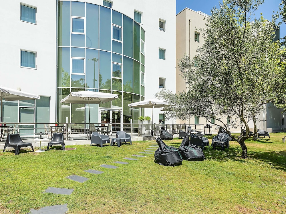ibis Lisboa Alfragide 66/71
