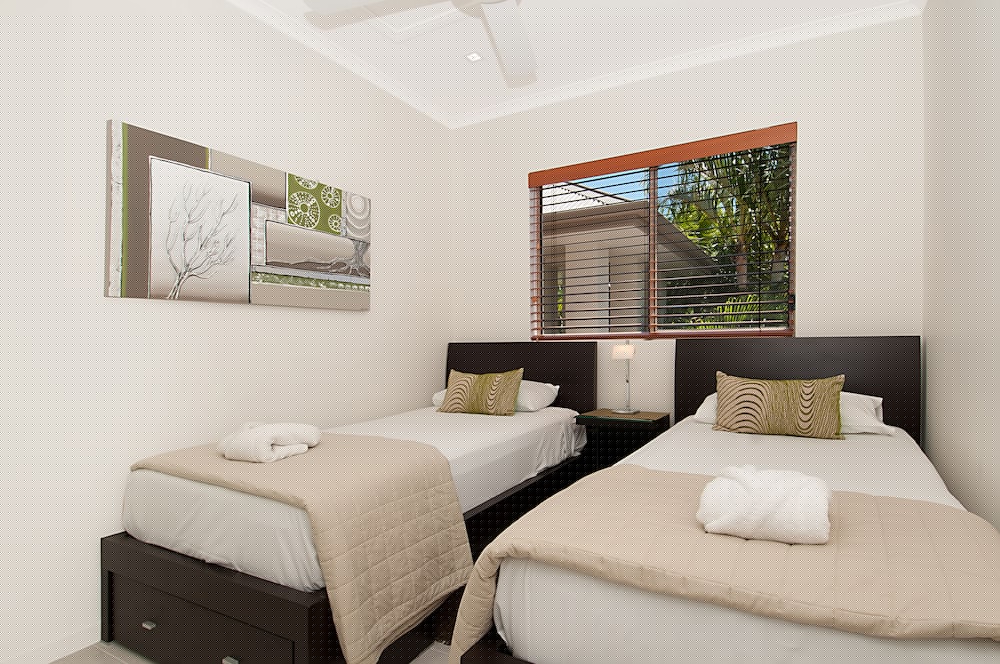 OFFSHORE NOOSA RESORT 28/78