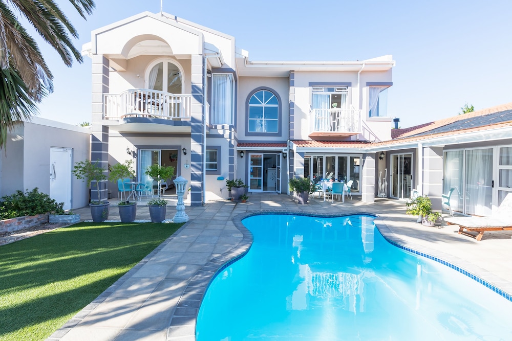 Atlantic Beach Villa 5/50
