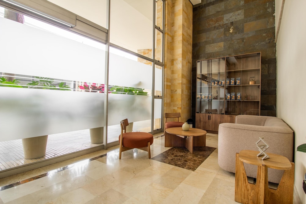 Best Western Plus Hotel San Diego 32/54
