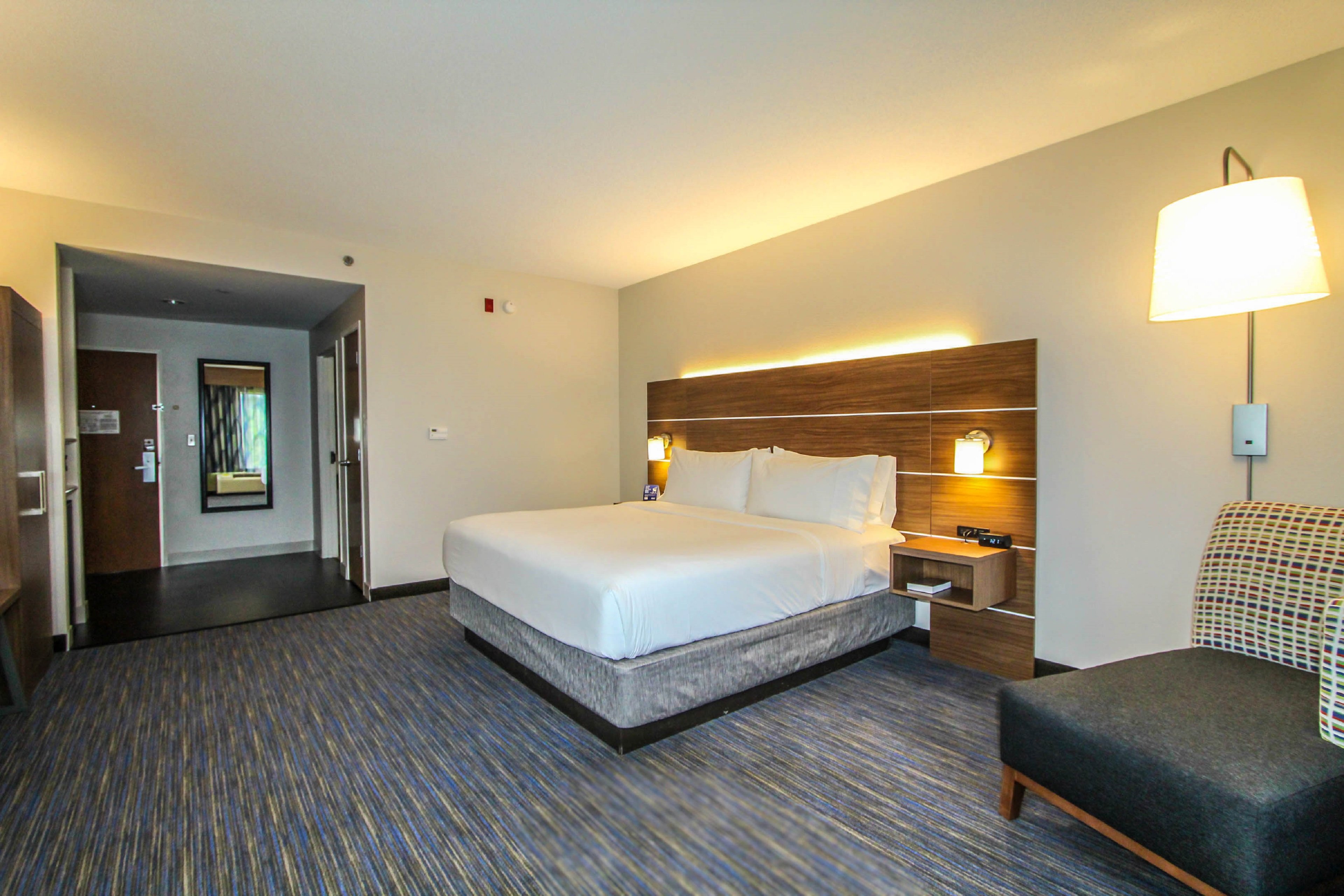 Leisure, King Bed