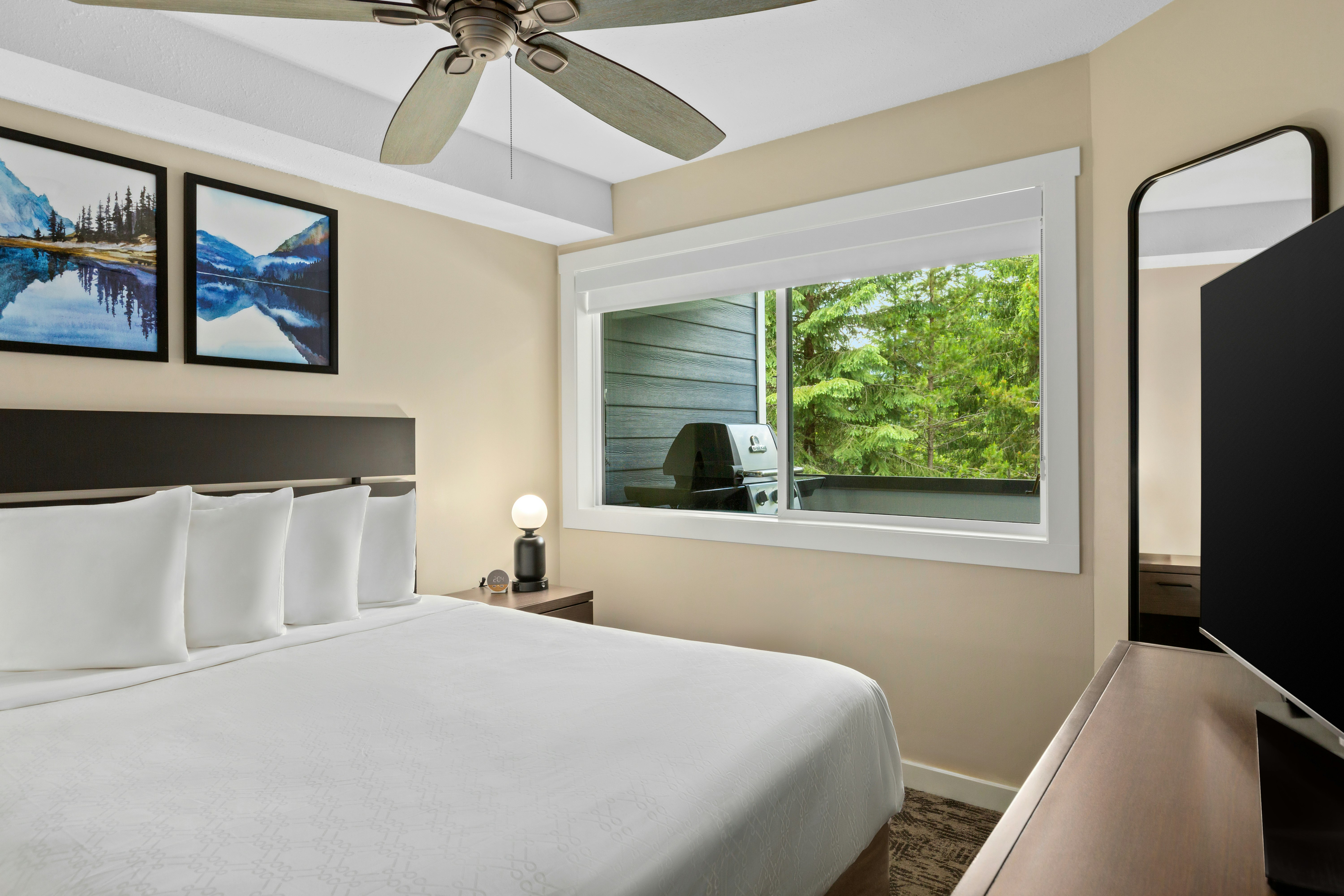 1 BEDROOM, CONDO
