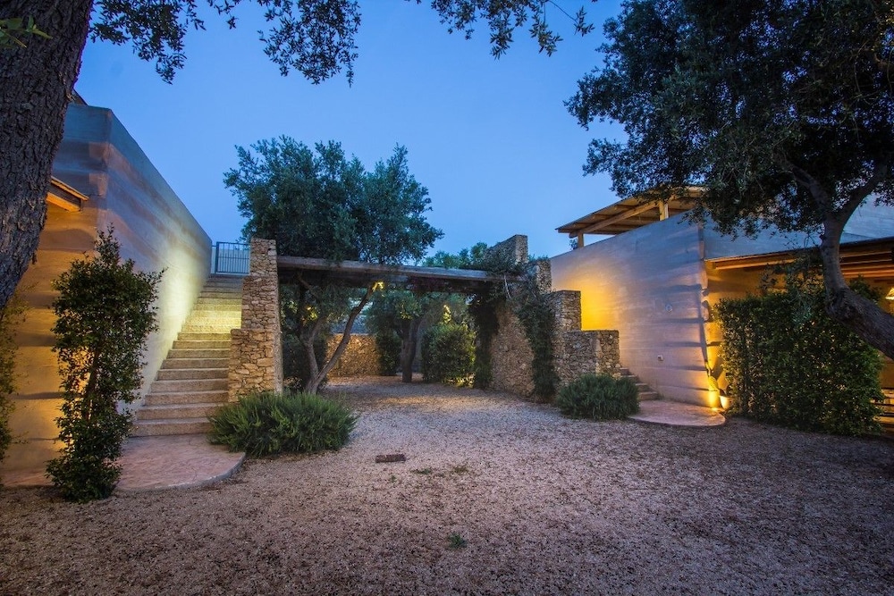 Cava Li Santi Residence 45/50